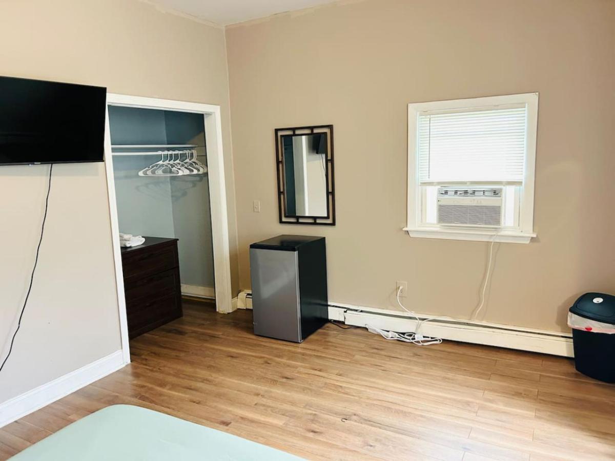 Nice Big Room Near Whole Foods, Brown University With Shared Bathroom And Kitchen Πρόβιντενς Εξωτερικό φωτογραφία